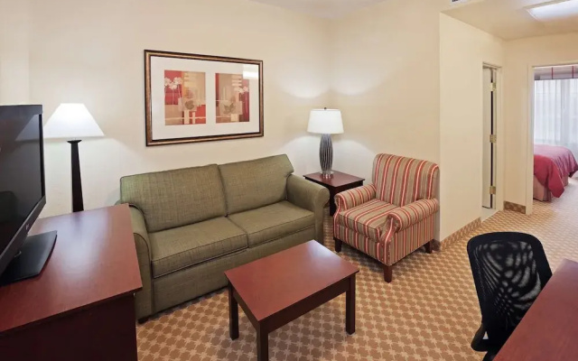 Holiday Inn Express & Suites Tulsa-Catoosa East I-44