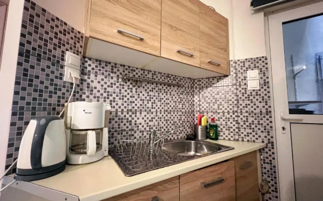 Stathmos Larissis A, a cozy 2BR Apartment, Clo...