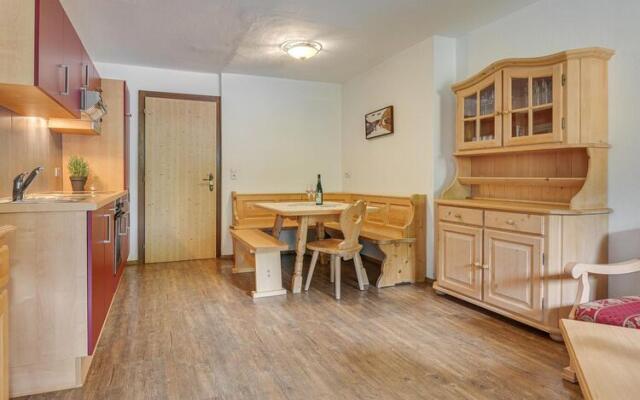 Beautiful Apartment in Fugen