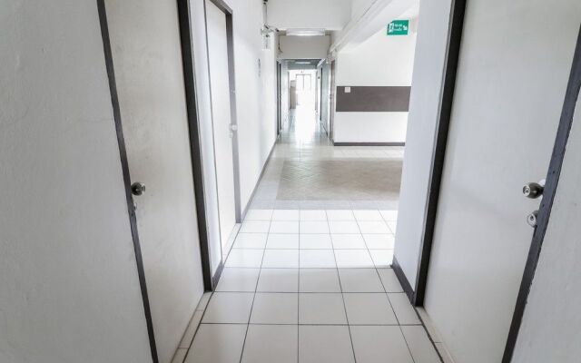 NIDA Rooms Narathivas 2888 Residence at Living Nara Place