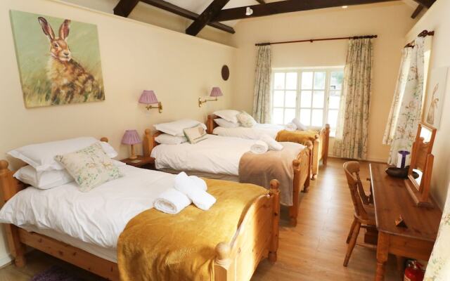 Tregoninny Vineyard and Woodland Farmhouse