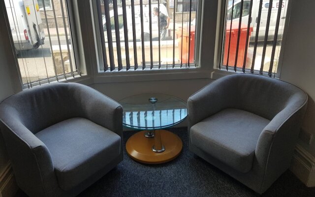 Studio For 2 In Good Location