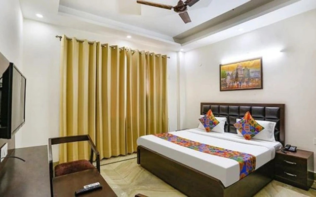 Fabhotel Pacific Homes