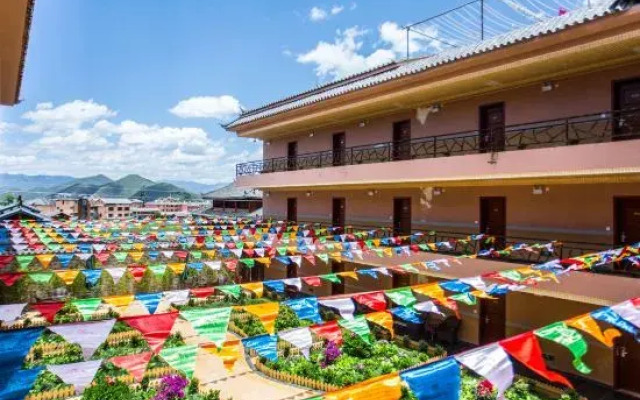 Lugu Shiguang Hotel