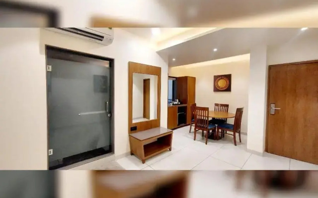 Hotel Red Chillee Restro