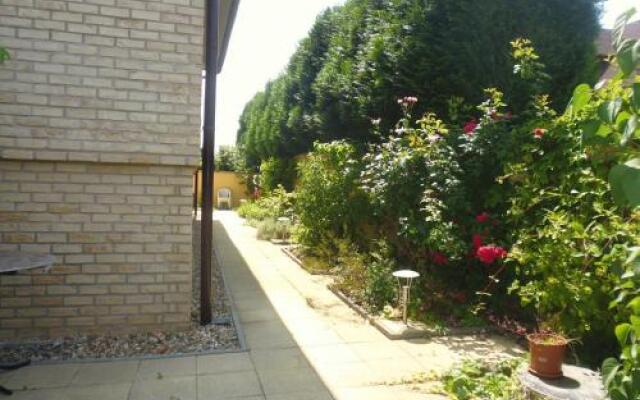 Villa Homestay Nad Helmrovkou