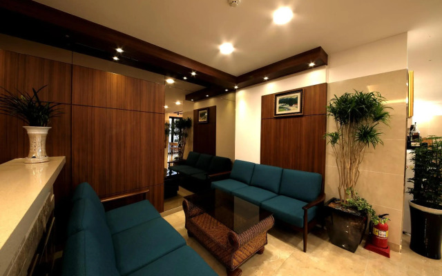 Harbor Hotel