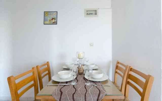 Aglaia Apartments & Studios