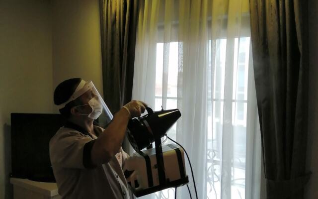 Midas Hotel