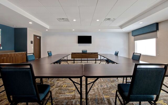 Hampton Inn & Suites Deptford