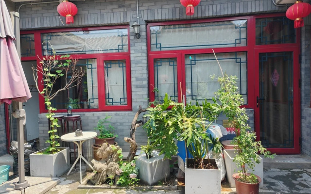 Beijing Hejiali Siheyuan Near Tiananm