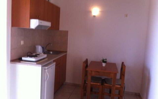 Matheos Apartments