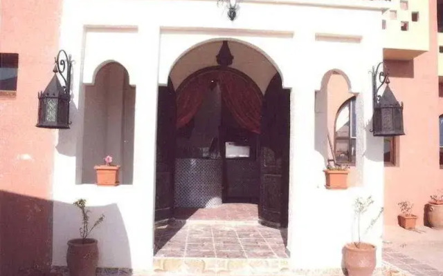 Well Center Riad Auberge Assounfou