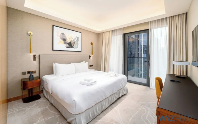 Posh 2 BR in Address Opera Mall Access