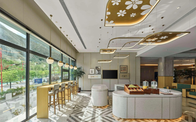 Hilton Garden Inn Lhasa