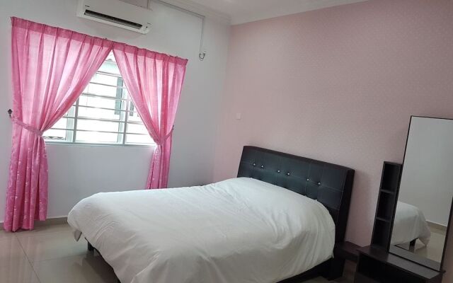 Sitiawan Homestay