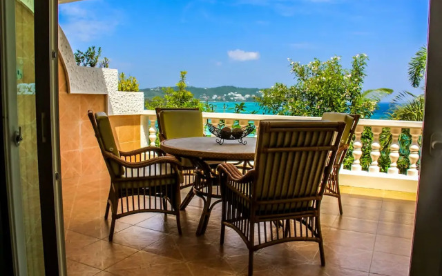 Breakfast At Monaco