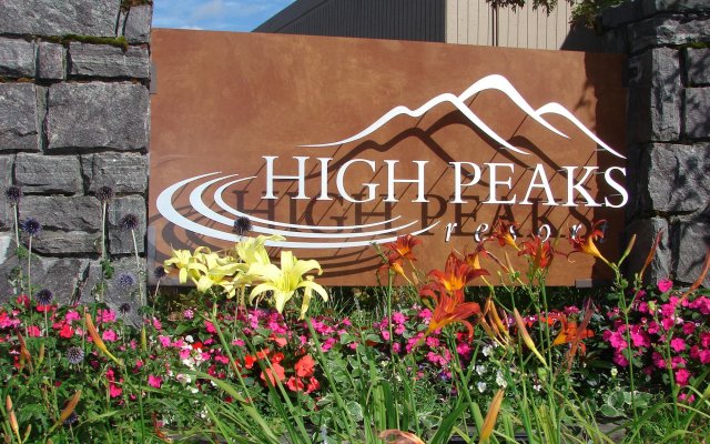 High Peaks Resort