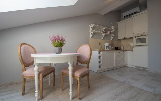 City Lights Apartments - Topolowa