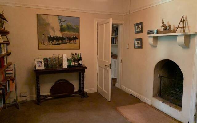 Kawamwaki Farm House