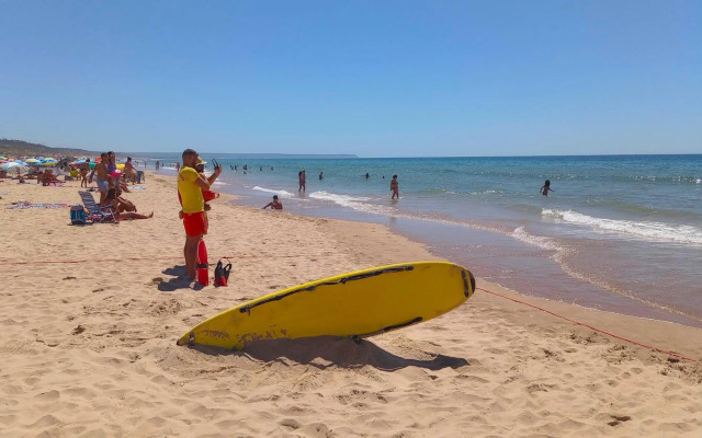 Oceanview Duplex shared Pool & Beach Sesimbra