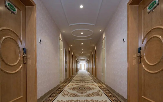 Vienna Hotel Inner Mongolia Hohhot Railway Station Gongzhufu Metro Station