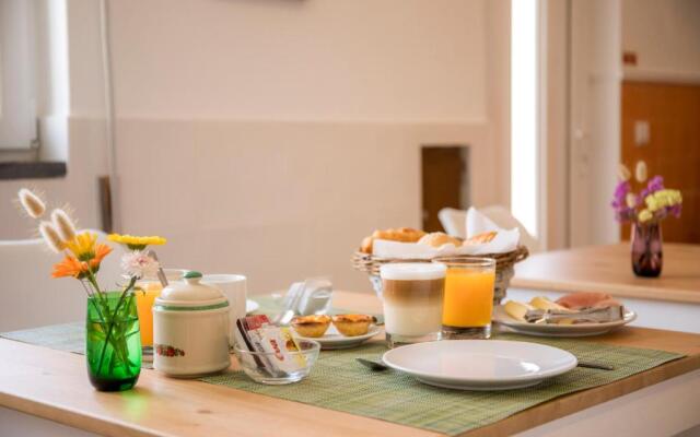 Alto Mar Inn