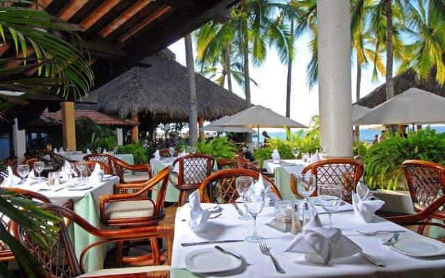 Costa Sur Resort by VRHost