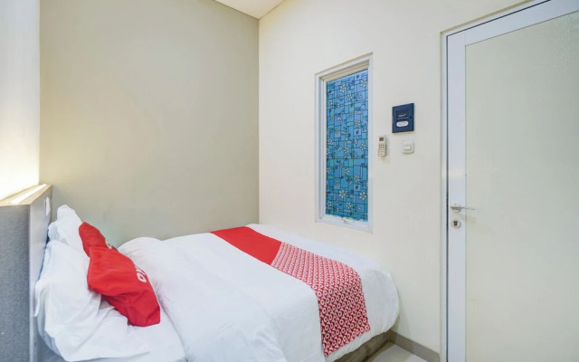 OYO 94494 Krekot Residence Pasar Baru