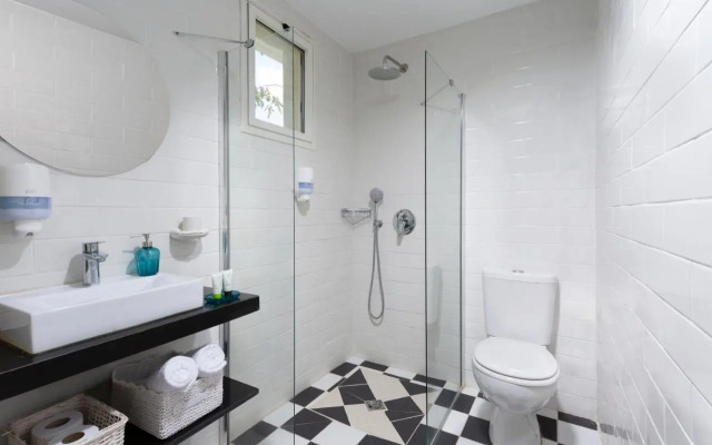 Metula Travel Hotel