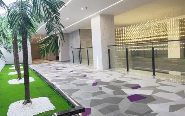 Gongzhuling Huayi Hotel