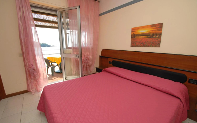 Hotel Ristorante Baia del Sorriso