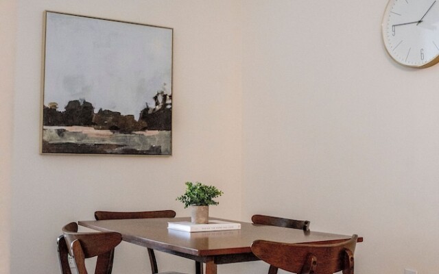 3BR CozySuites TheBlock-SkybridgeAccess2