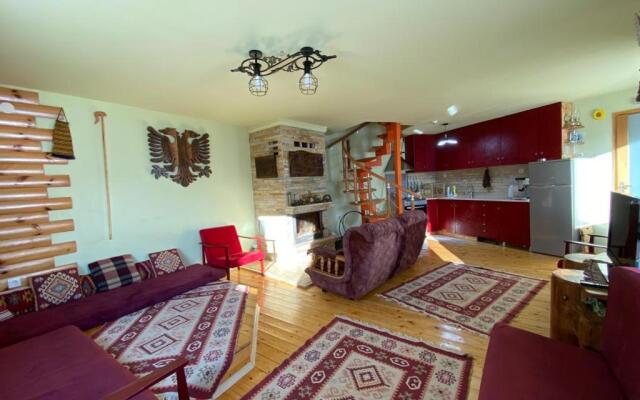 Villa 80 Kodra e Diellit