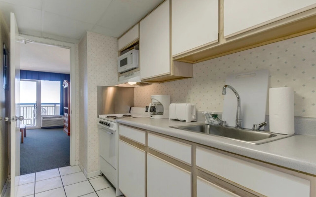 Oceanfront Boardwalk Condo w Private Balcony & Close to the Beach