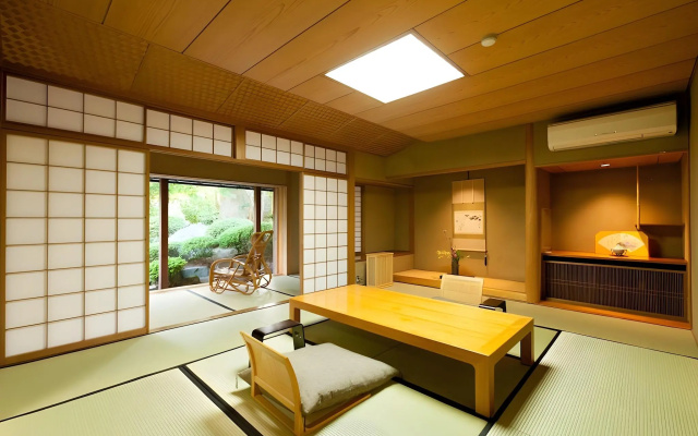 Taisenkaku – Guest Rooms – Asakura