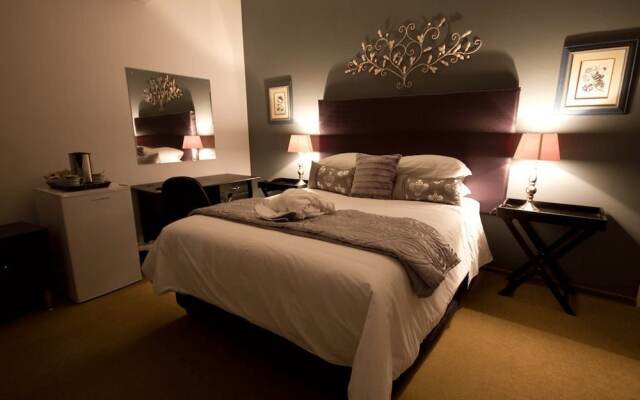 Loerie Lodge Guest Houses