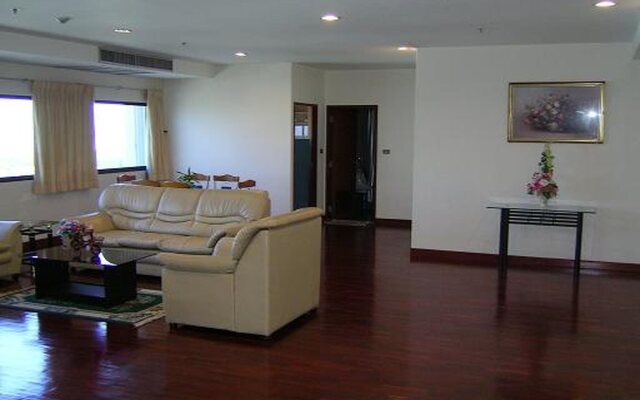 Piyavan Tower Serviced Apartment