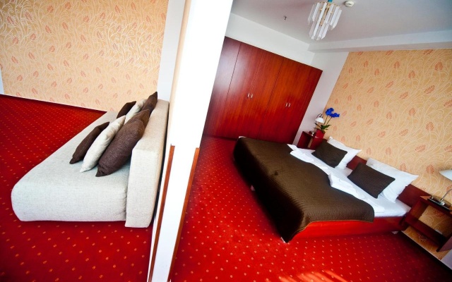 Canada Hotel