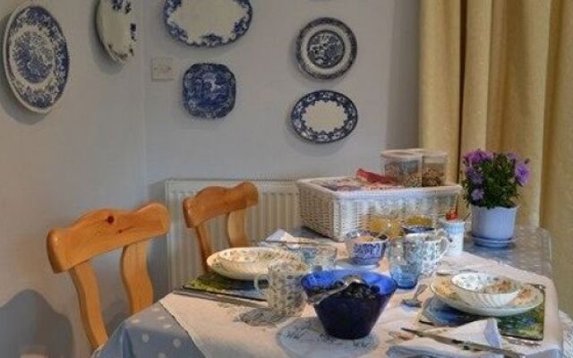 Woods End Bed  Breakfast