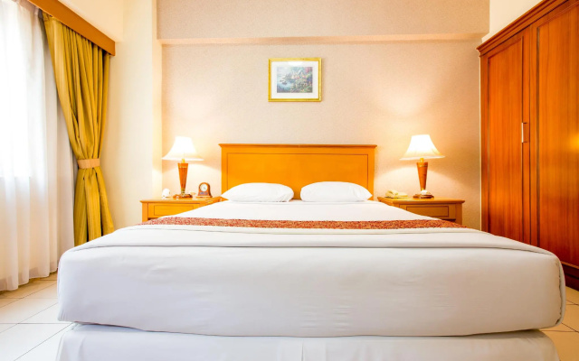 Asuka Hotel MM2100 Industrial Town – Guest Rooms – Cikarang