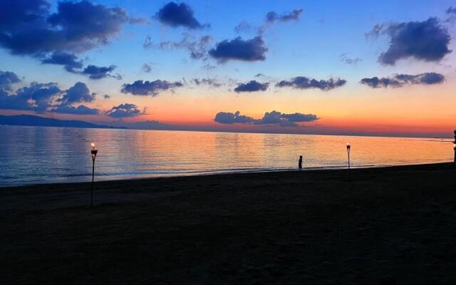 Sea Love Beach Bar und Bungalows