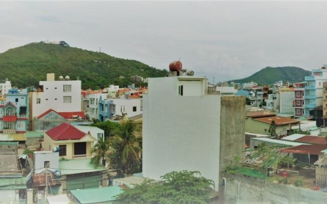 Lighthouse Hotel