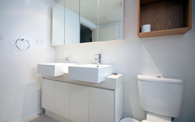 Cote D'Azur, Unit 11/61 Donald Street