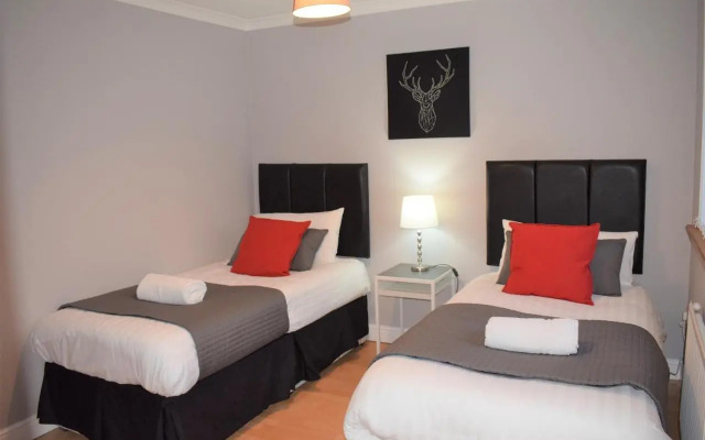 Kelpies Serviced Apartments-McKay