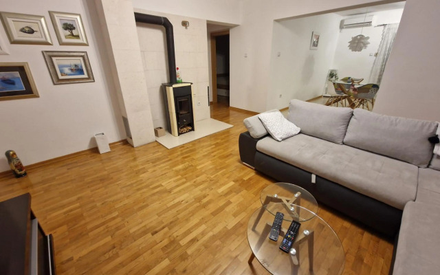 Big apartment with garden