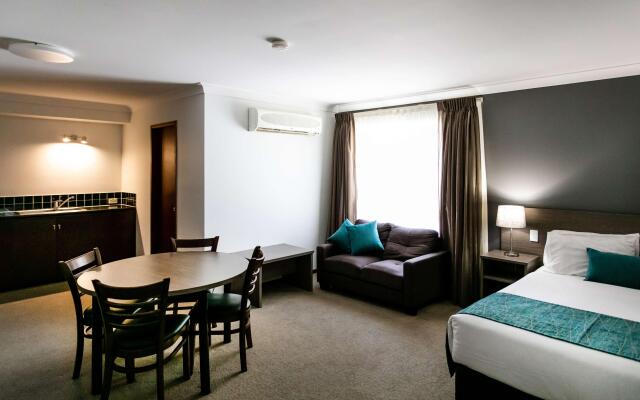 Best Western Plus Ambassador Orange