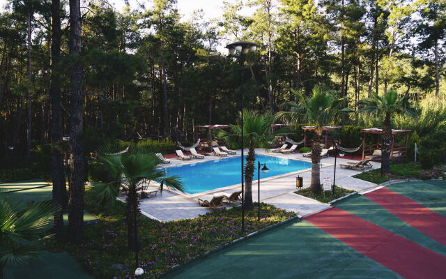 Green Forest Holiday Village