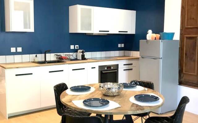 Apartment With 2 Bedrooms In Forcalquier With Wifi