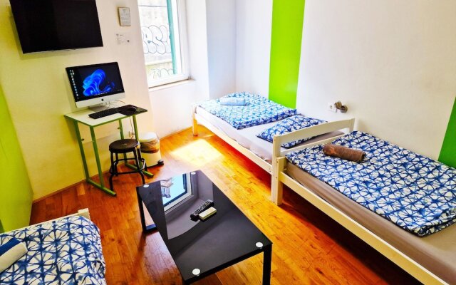 Croparadise Hostel